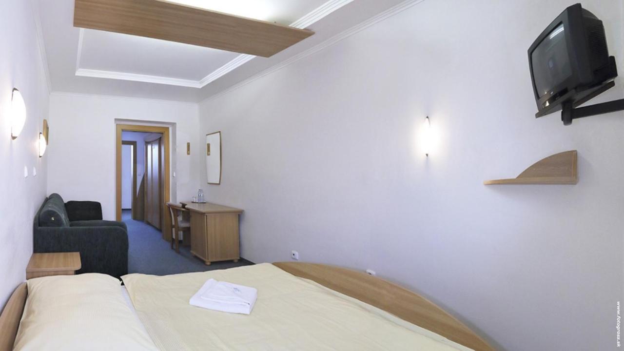 Penzion Druzba Bojnice Extérieur photo