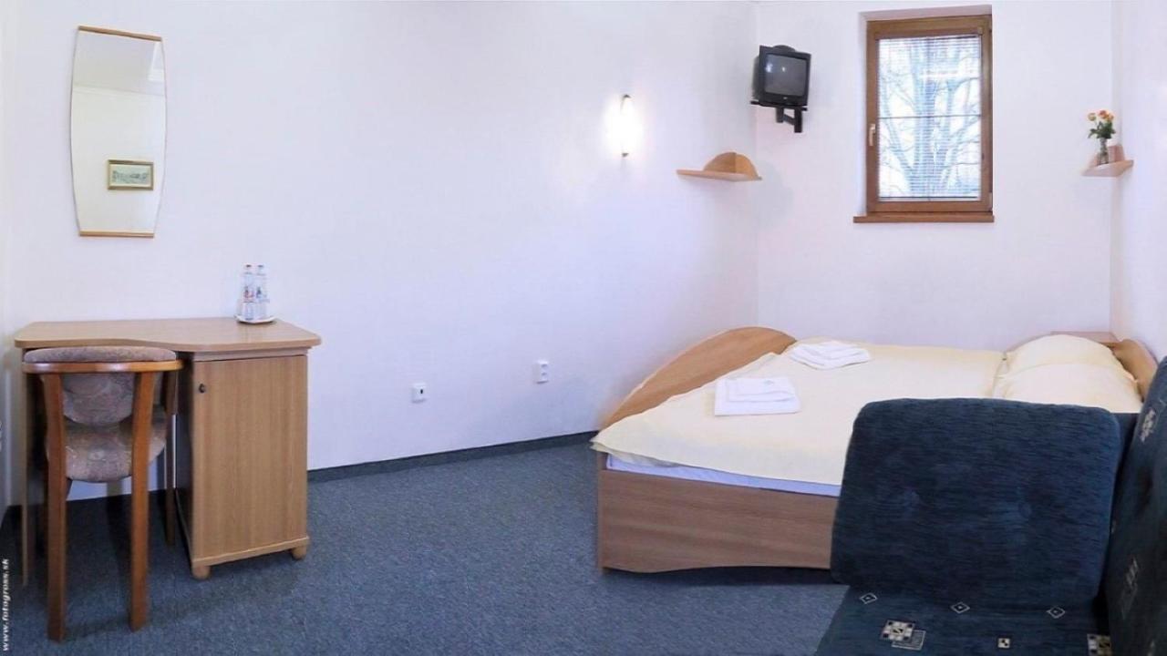 Penzion Druzba Bojnice Extérieur photo